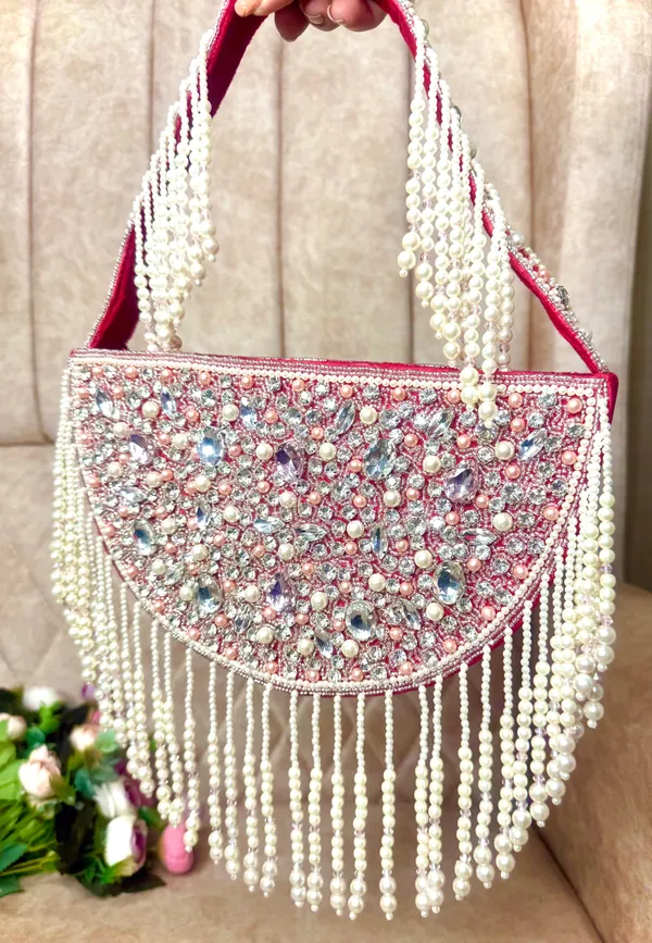 Maharani_Half_Moon_Sling